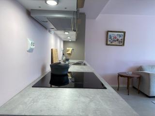 central and quiet - 1
