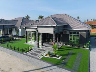 The Vista Villa Homestay - 4