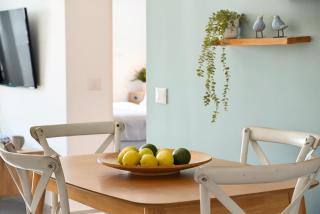 Bright Spacious Stay with Private Skyline Balcony - 4