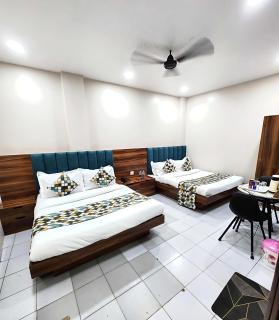 Hotel Neelam Palace in- 3 Minute From New Delhi Station And Connaught Place - 6