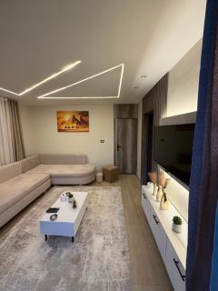 Pyramids & GEM view luxury apartment - 5