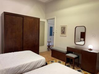 Elegant Downtown Cairo apt with Balcony and Views - 2