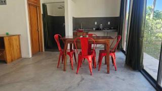 Depto A con cocina a 15 minutos del centro - 1