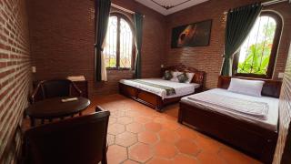 Jade's house homestay - 9