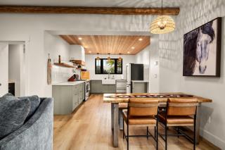 The Willow House - Luxury Views near Glacier - 5
