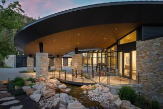 House Large Spacious with Pool - 3