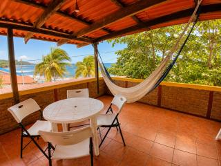 Bananoz Surfhouse - 1