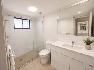 Palmer Street Marina Studio Marina Views, Pool & Prime Location - 9