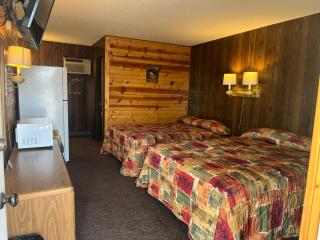 Dakota Winds Motel - 1