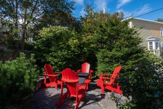1893 Victorian Historic Home, Ocean View, Hot Tub & Downtown - 6