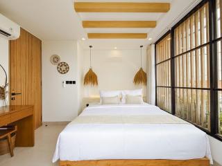 Casa Cemagi - Cozy Villa Rooftop Lounge and Tropical Pool - 9