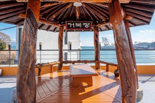 Yeosu Turtleship Pension - 2