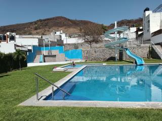 Casa de descanso con Tobogán y Alberca - 7