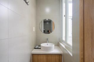 Modern Studio Near Beach Full Amenities - 6