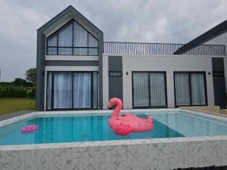 I-DIN POOL VILLA khaoyai - 9