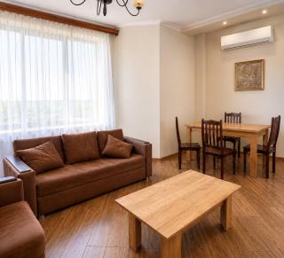 Azure Central Pool Residence - 4
