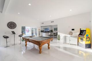 Lux Miami Villa Heated Pool 10 min to Beach - 6