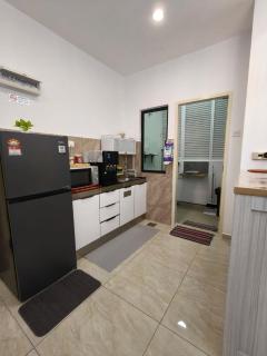River View at Ambience Residence Pulau Gadong - 7