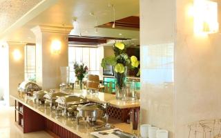 Au Lac 2 Hotel - 5