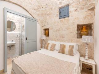 Locorotondo Stone House with Underground Pool for 6 - 5