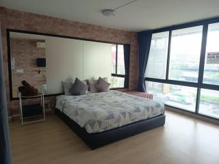 SLEEPY-Homey Don Mueang Airport Hostel - 4