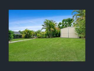 Entire spacious house with Pool 4BR 3BA - 2
