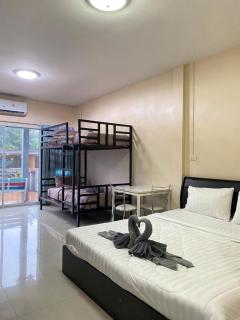 Khao Sok Chantharid Tour and Hostel เขาสก จันทฤทธิ์ ทัวร์ แอนท์ โฮสเทส - 5