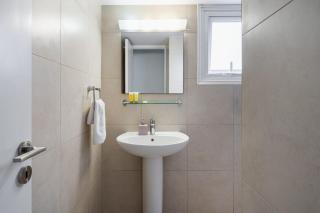 Limassol Seafront Family Suite - 6