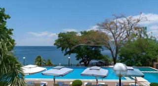 Anilao Awari Bay Resort - 1