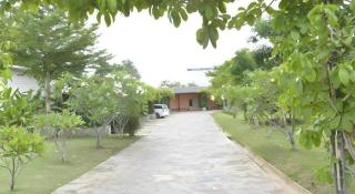 Mittraphap Resort - 8