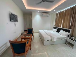 Townhouse Hotel SRV inn - 4