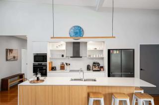 Idalia Oasis 4BR Family Retreat with Garden Bliss - 7