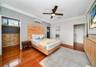 Idalia Oasis 4BR Family Retreat with Garden Bliss - 1