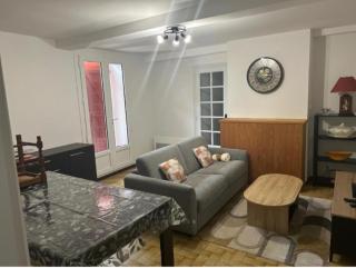 Nandys lounge - 1