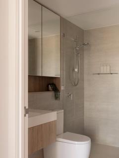 The Starlet Broadbeach, 1 bedroom Apartment Sleeps 4 Casino Living - 2