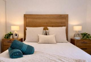 Chic Docklands Stay Panoramic River City Views - 8