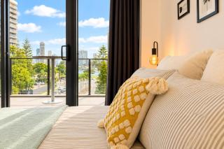 Bright Surfers Paradise Beachside Retreat - 7
