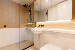 Stylish Melbourne CBD Apartment Prime Location - Melbourne - 3