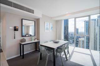 Level 28 Luxury Ocean Views & Parking - Gold Coast - 8