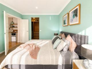 Private 1BR Retreat with Ensuite & Kitchenette - 5