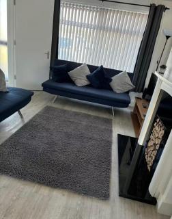 Stylish 3 bedroom house - 6