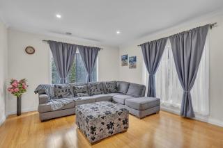 Cozy Retreat in the Heart of Craigieburn - 3