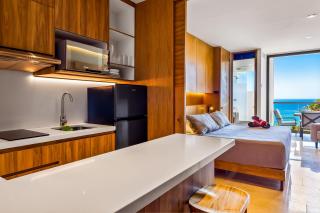 Oceanfront loft in Cruz de Huanacaxtle w/pool & WiFi - 1