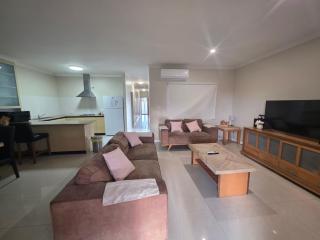 Unit 50 Seafront Estate - 6
