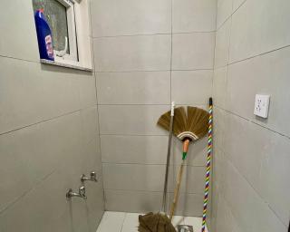Second Home Faisalabad Luxury Apartment with Kitchen WiFi Parking & Self Check-in - 7