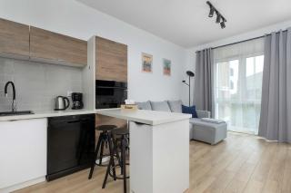Functional Apartment with Gym & Sauna by Noclegi Renters - 2