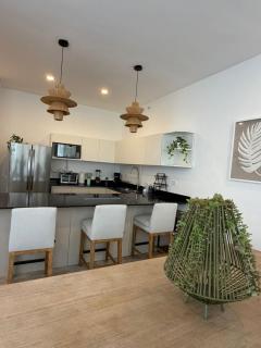 Bajareque Oceanfront Luxury 3 BR Villa - 7