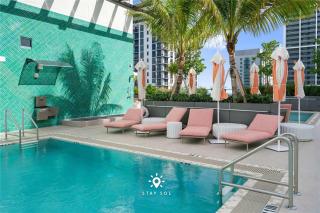 Urban Retreat -Private Balcony - Modern Miami - 7