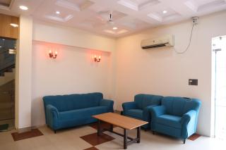 Shree Krishna Hotel & Restraunt - 7