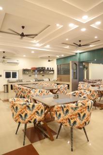 Shree Krishna Hotel & Restraunt - 2